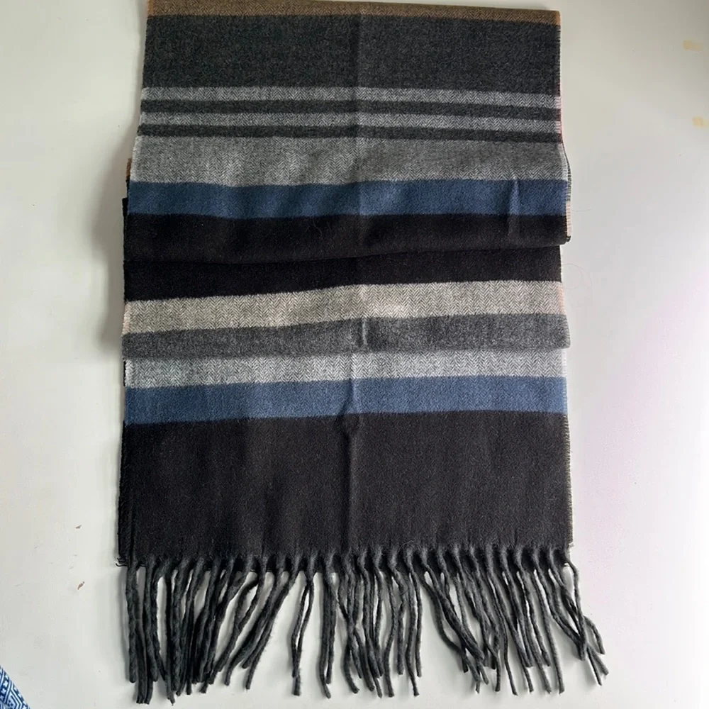 NWT V. FRAAS Cashmink Striped Scarf